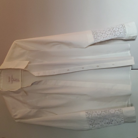 Laundry White Button Down with lace detailing on sleeve. Worn 1 time. - Picture 5 of 7